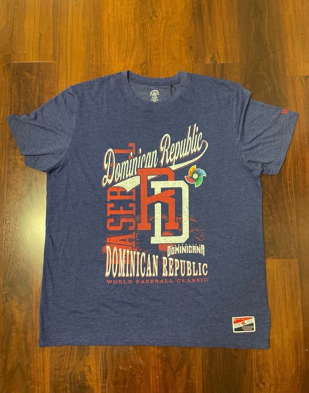 New Era Dominican Republic World Baseball Classic Graphic T-Shirt
